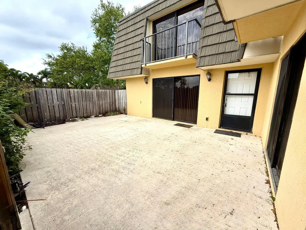 3217 32nd Way West Palm Beach FL 33407