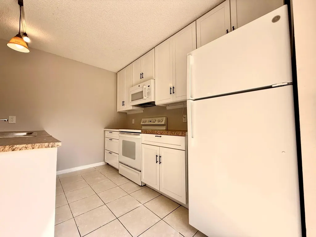 3217 32nd Way West Palm Beach FL 33407