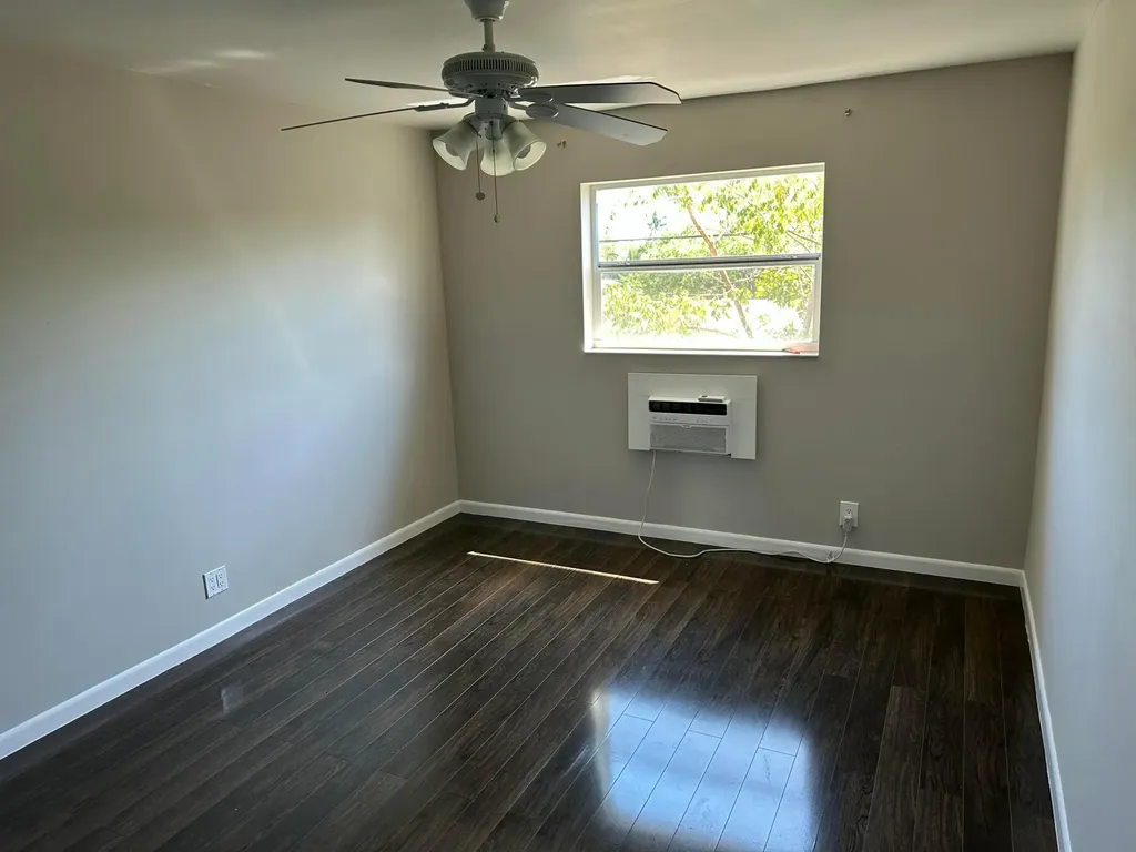 1480 E Sample Road Pompano Beach FL 33064