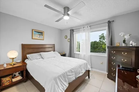 8280 SW 24th Street North Lauderdale FL 33068