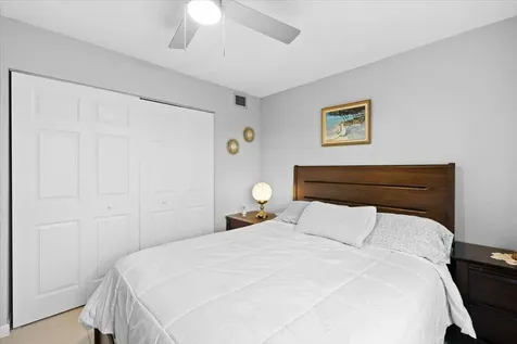 8280 SW 24th Street North Lauderdale FL 33068