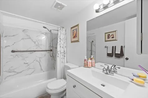 8280 SW 24th Street North Lauderdale FL 33068