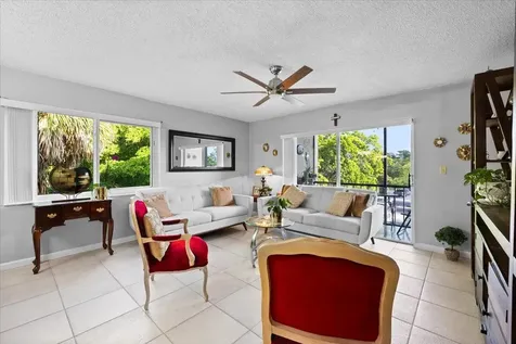 8280 SW 24th Street North Lauderdale FL 33068