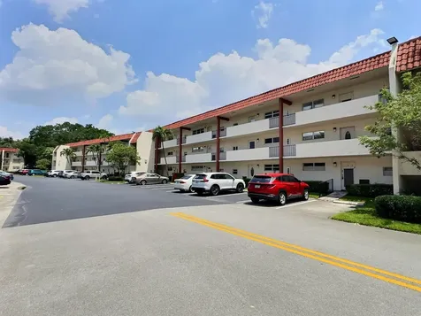 400 S Hollybrook Drive Pembroke Pines FL 33025