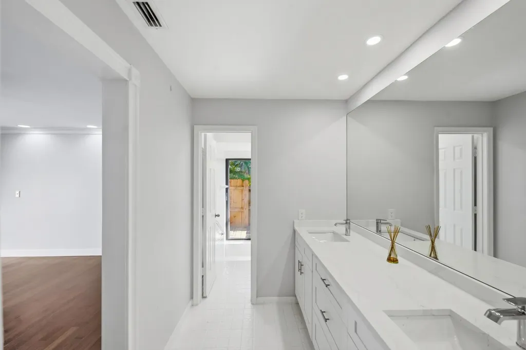 6488 Pond Apple Road Boca Raton FL 33433