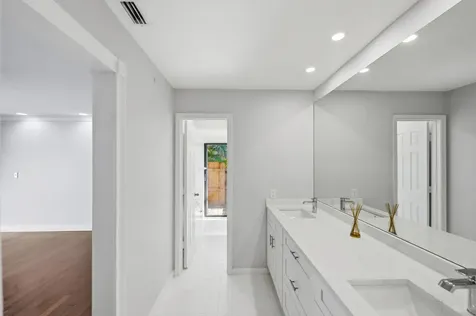 6488 Pond Apple Road Boca Raton FL 33433