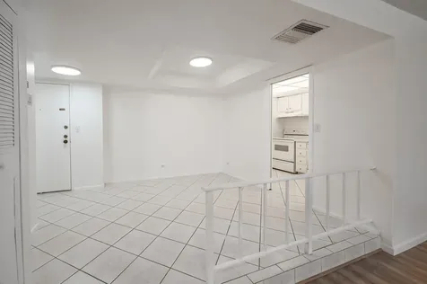 3660 Inverrary Drive Lauderhill FL 33319
