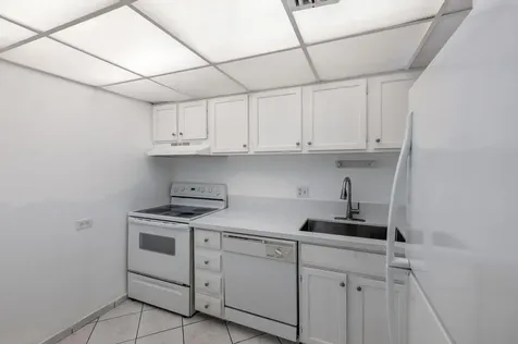 3660 Inverrary Drive Lauderhill FL 33319