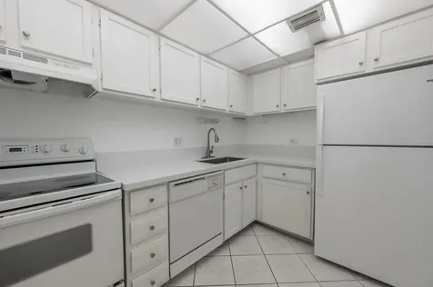 3660 Inverrary Drive Lauderhill FL 33319
