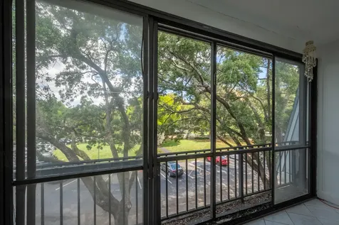 3660 Inverrary Drive Lauderhill FL 33319