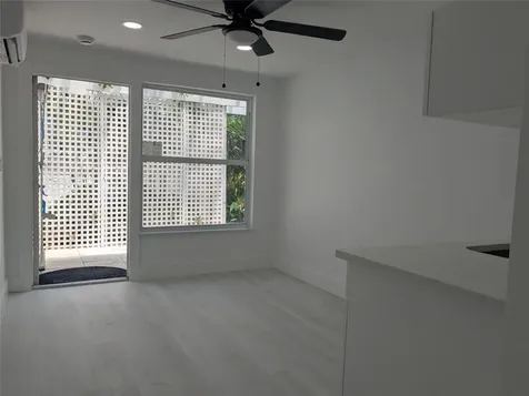 21 SE 11 Avenue Fort Lauderdale FL 33301