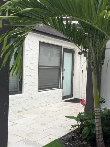 21 SE 11 Avenue Fort Lauderdale FL 33301