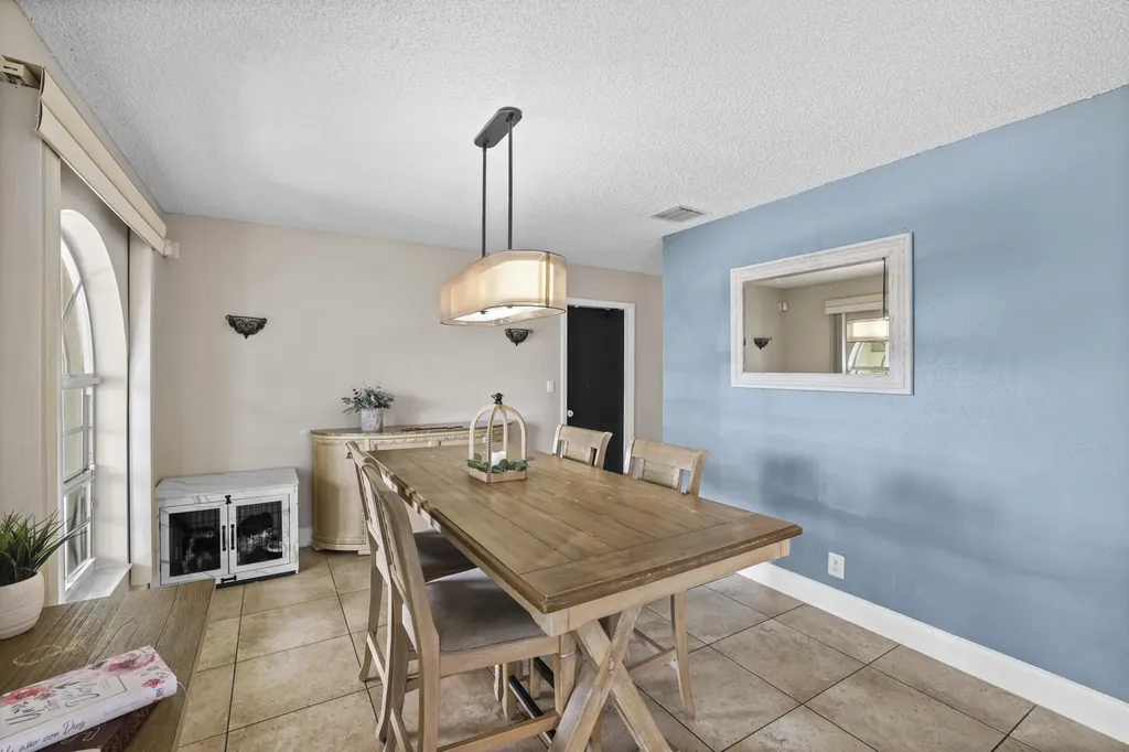 401 NW 16th Place Pompano Beach FL 33060