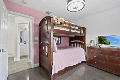 401 NW 16th Place Pompano Beach FL 33060