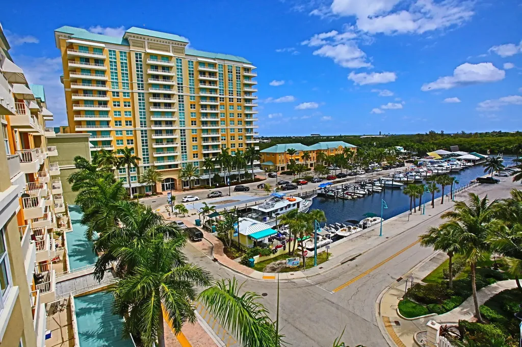 625 Casa Loma Boulevard Boynton Beach FL 33435