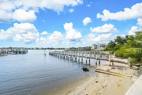 324 N Lake Drive Lantana FL 33462