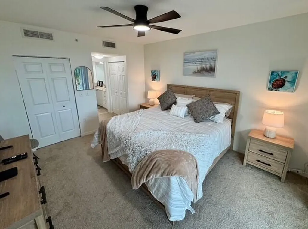 625 Casa Loma Boulevard Boynton Beach FL 33435