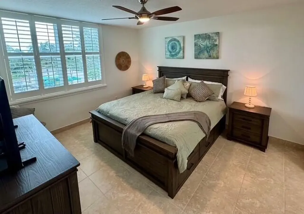625 Casa Loma Boulevard Boynton Beach FL 33435