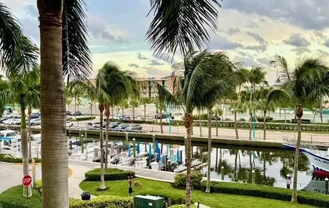 625 Casa Loma Boulevard Boynton Beach FL 33435