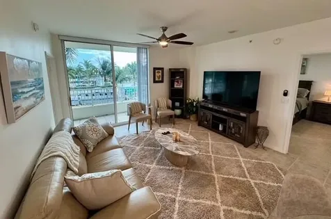 625 Casa Loma Boulevard Boynton Beach FL 33435