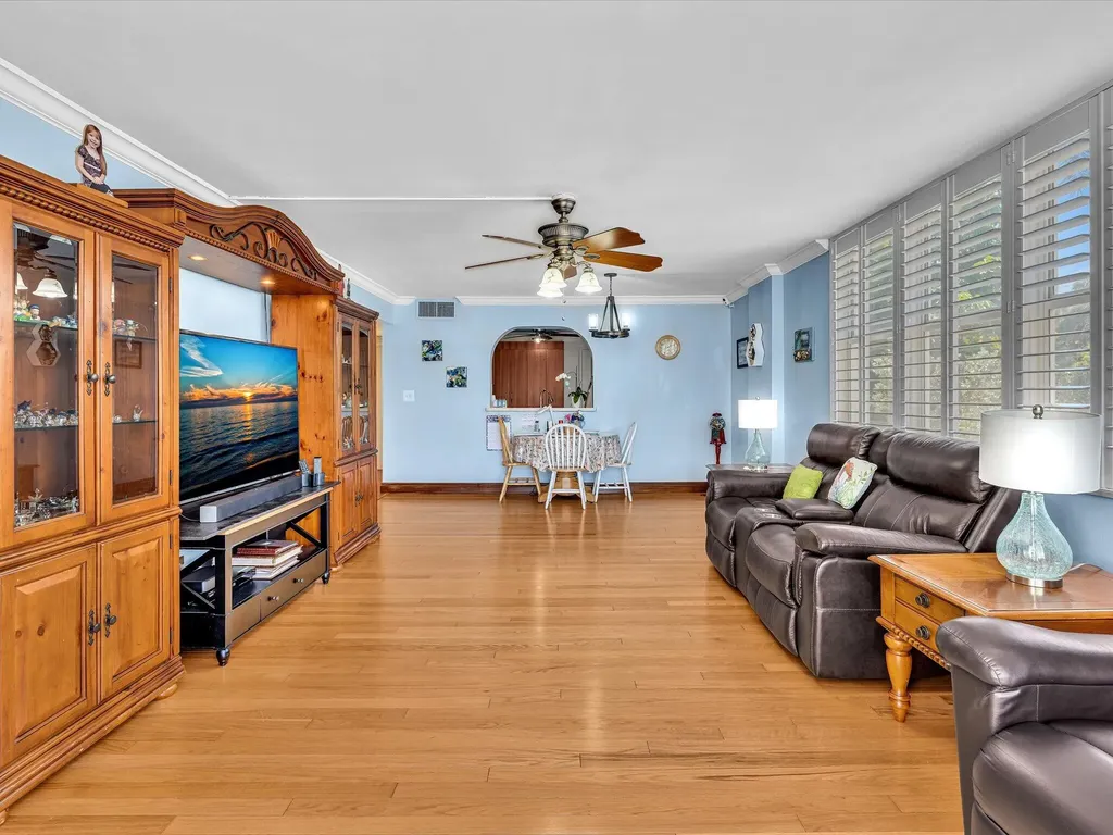 1147 Hillsboro Mile Hillsboro Beach FL 33062