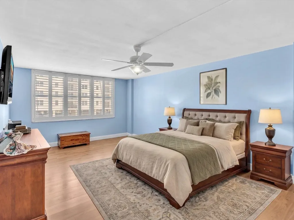 1147 Hillsboro Mile Hillsboro Beach FL 33062