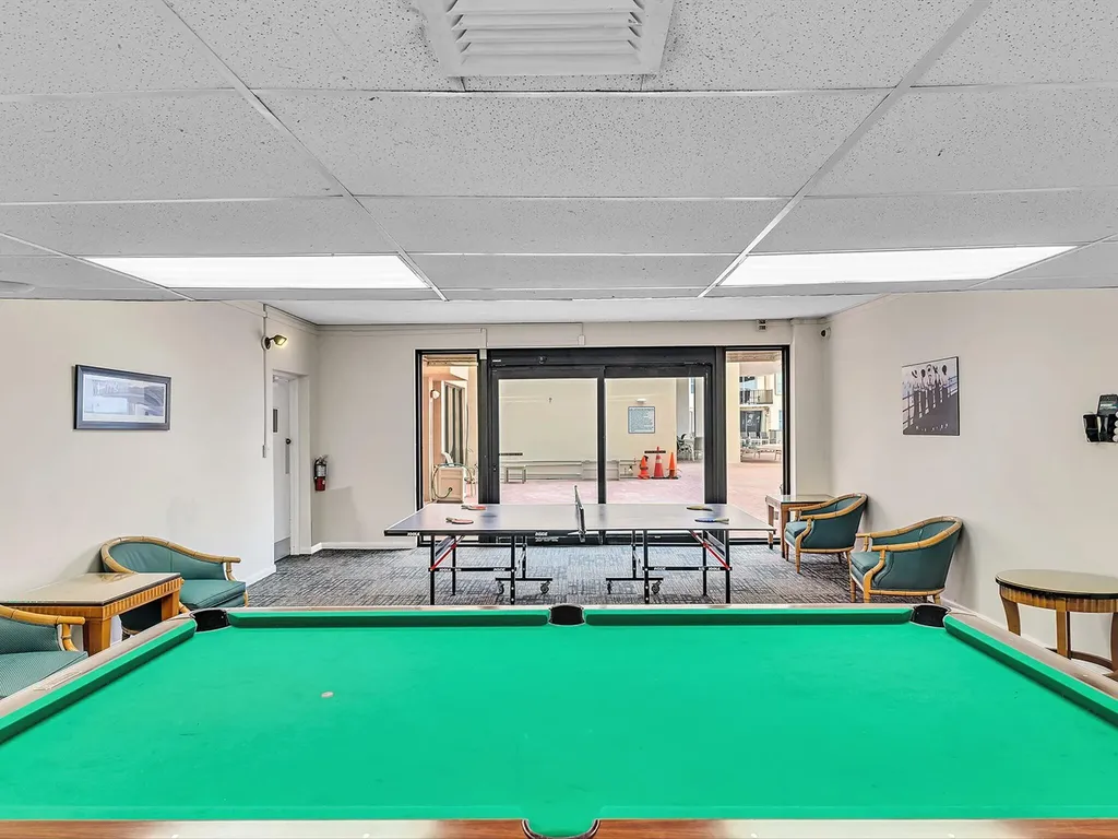 1147 Hillsboro Mile Hillsboro Beach FL 33062
