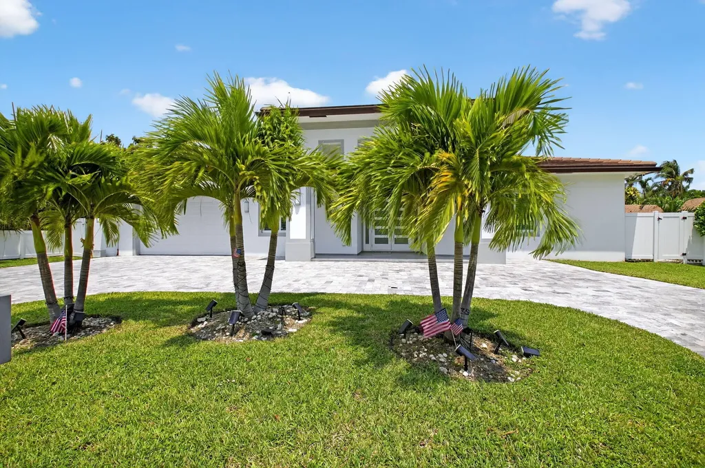 711 NE 6th Street Boca Raton FL 33432