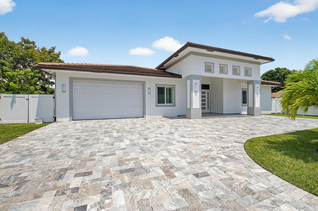 711 NE 6th Street Boca Raton FL 33432