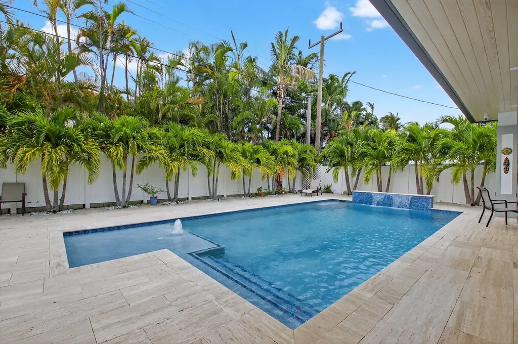 711 NE 6th Street Boca Raton FL 33432