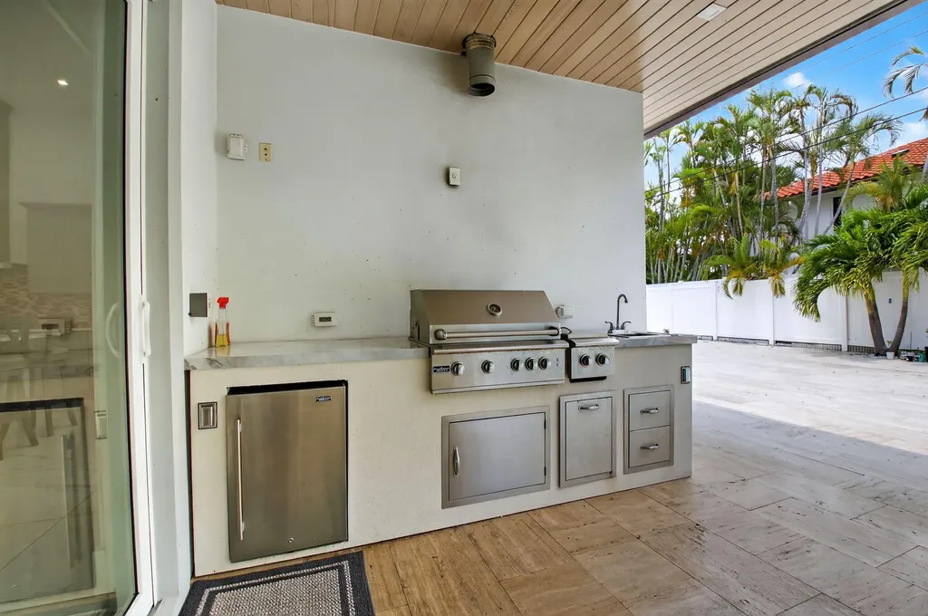 711 NE 6th Street Boca Raton FL 33432