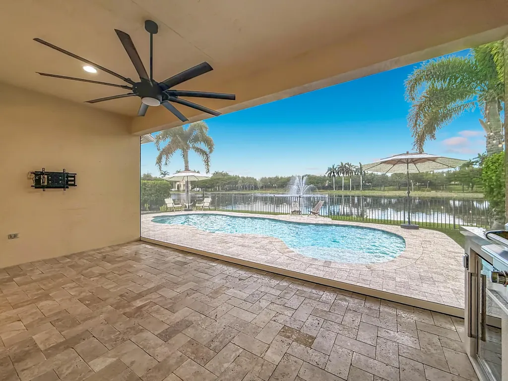 2821 Bellarosa Circle Royal Palm Beach FL 33411