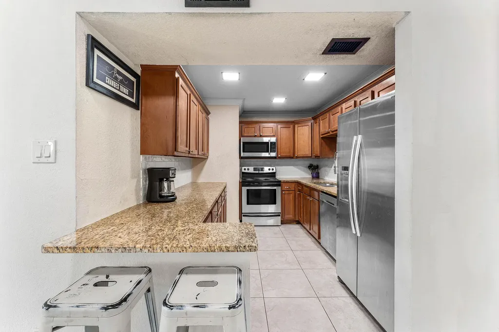 250 NW 43rd Place Pompano Beach FL 33064