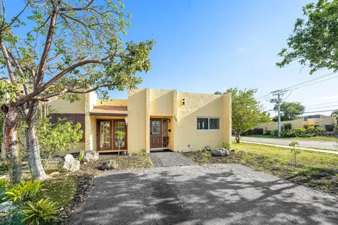 250 NW 43rd Place Pompano Beach FL 33064