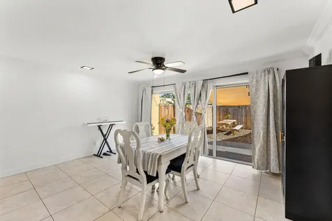 250 NW 43rd Place Pompano Beach FL 33064