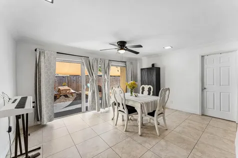250 NW 43rd Place Pompano Beach FL 33064