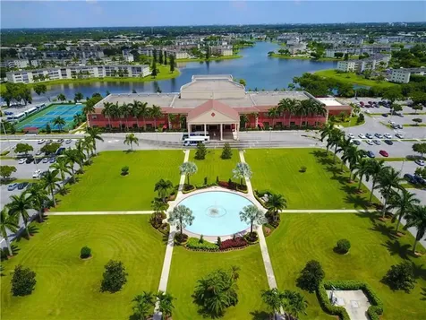 390 Fanshaw J Boca Raton FL 33434
