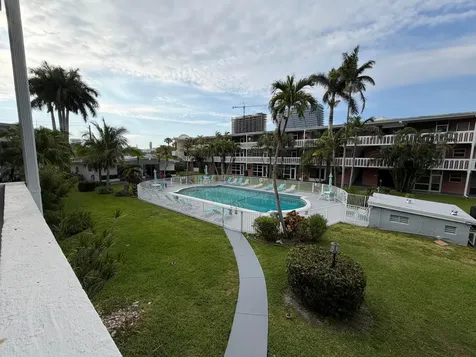 161 NE 10th Avenue Hallandale Beach FL 33009