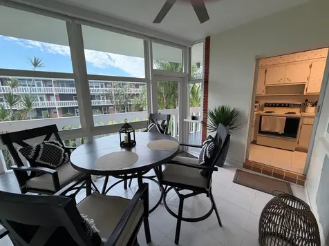 161 NE 10th Avenue Hallandale Beach FL 33009