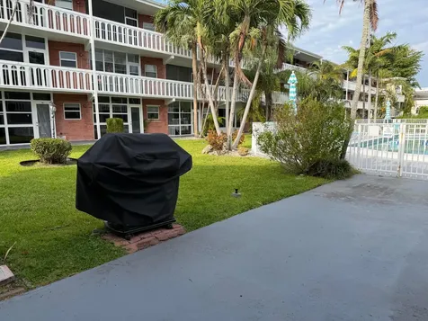 161 NE 10th Avenue Hallandale Beach FL 33009