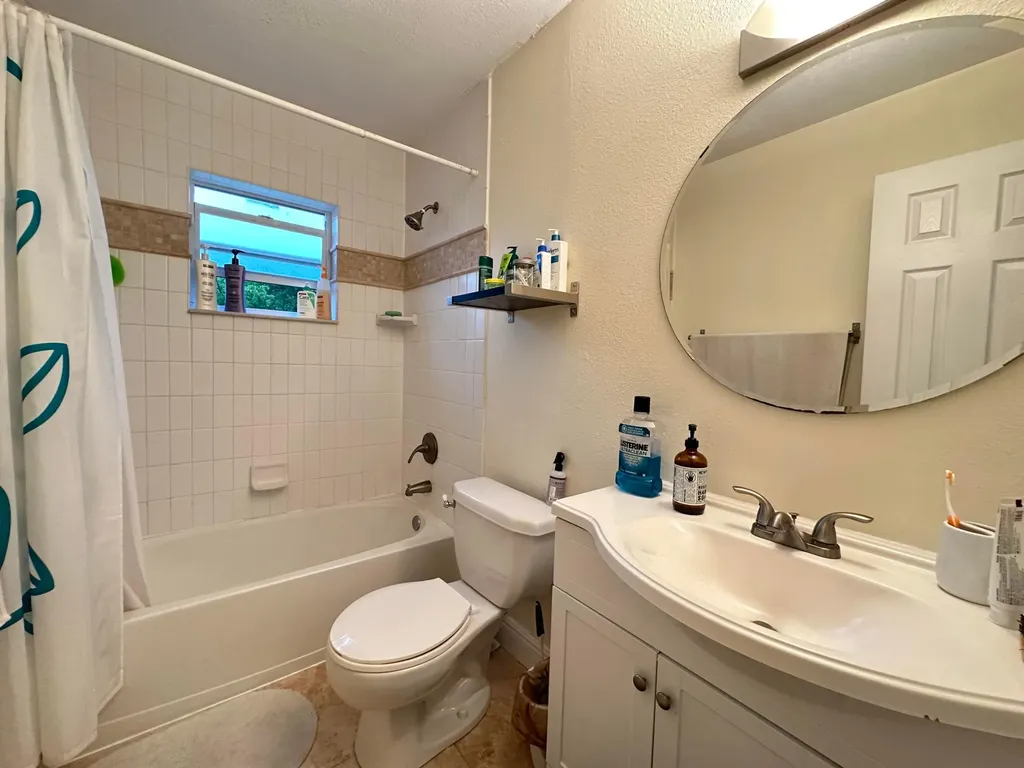5811 NE 14th Road Fort Lauderdale FL 33334