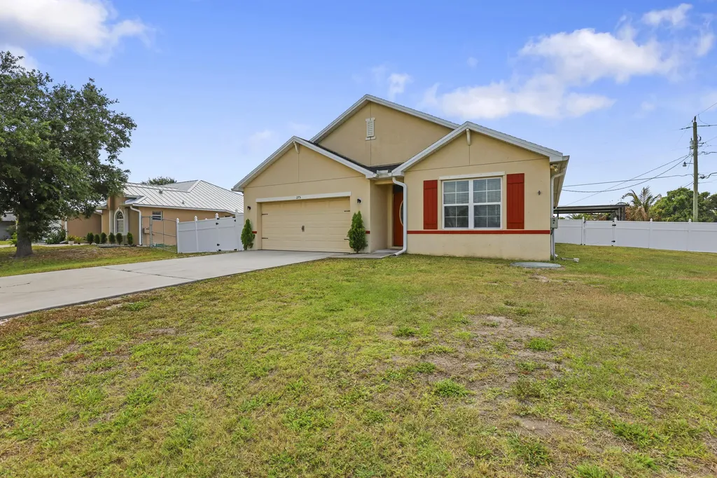 275 SW Tulip Boulevard Port St Lucie FL 34953
