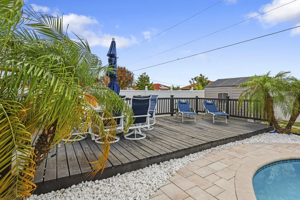 275 SW Tulip Boulevard Port St Lucie FL 34953