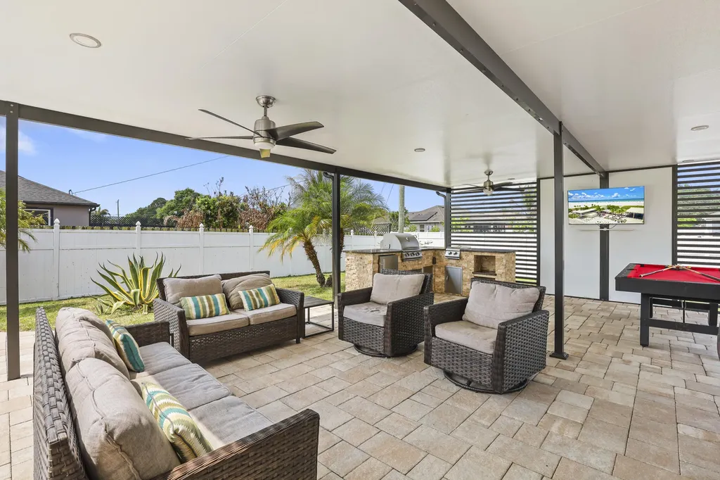 275 SW Tulip Boulevard Port St Lucie FL 34953