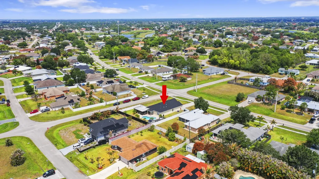 275 SW Tulip Boulevard Port St Lucie FL 34953