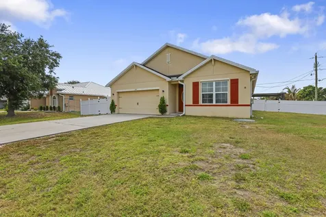 275 SW Tulip Boulevard Port St Lucie FL 34953