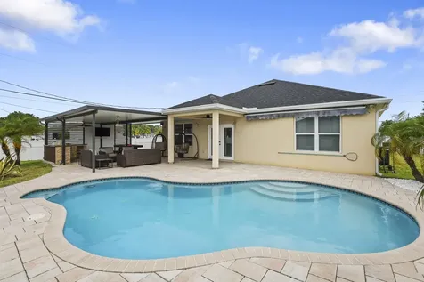 275 SW Tulip Boulevard Port St Lucie FL 34953