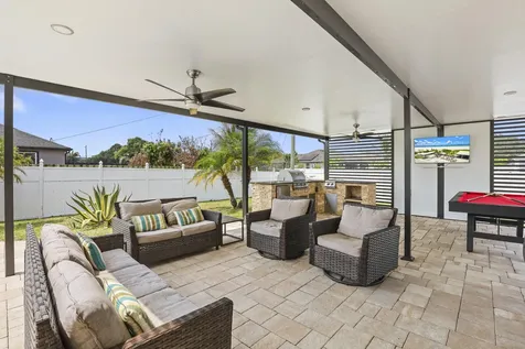275 SW Tulip Boulevard Port St Lucie FL 34953