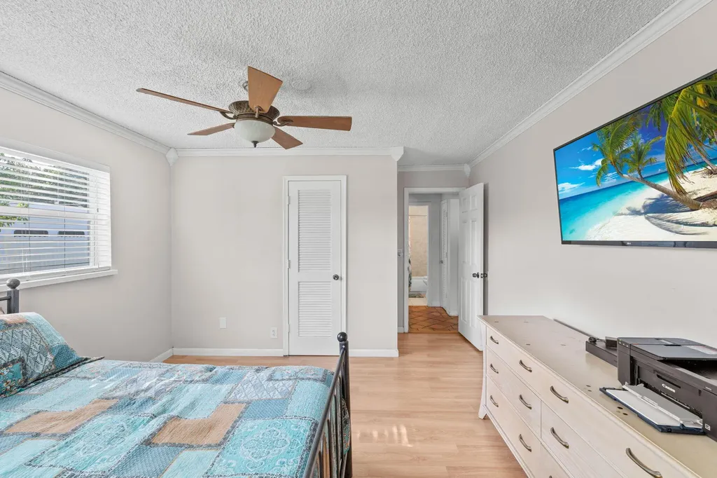 6537 Monmouth Road West Palm Beach FL 33413