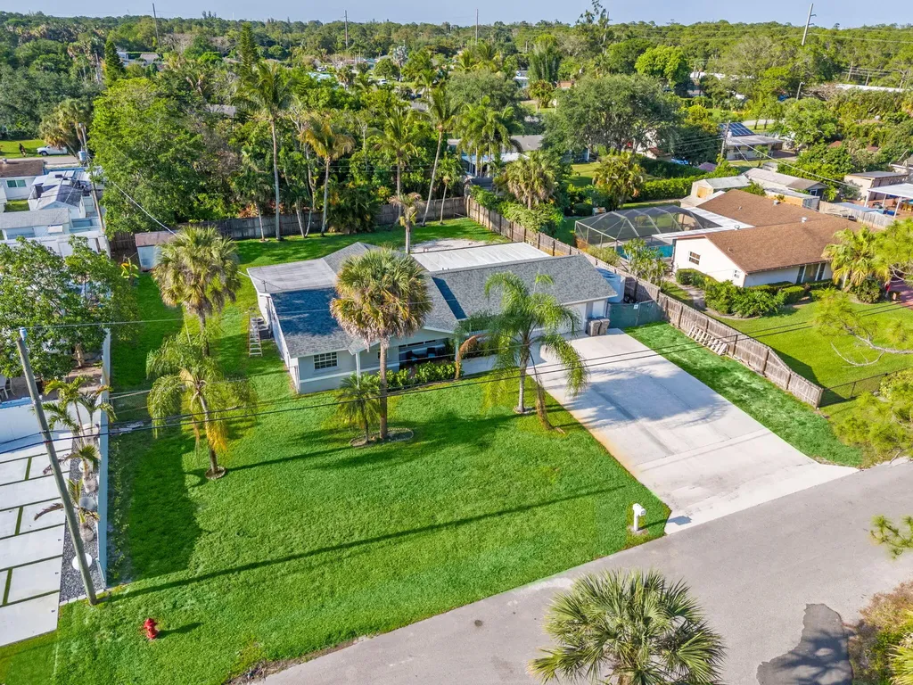 6537 Monmouth Road West Palm Beach FL 33413